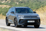 Volkswagen Tiguan 1.5 eTSI 150 CV R-Line Todo terreno Gris Delf&iacute;n Metalizado Exterior Lateral-Frontal 5 puertas