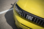 Fiat Grande Panda 1.2 MHEV 74 kW (100 CV) DDCT La Prima MHEV Turismo Amarillo Lim&oacute;n Exterior Faro 5 puertas