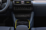 Fiat Grande Panda 1.2 MHEV 74 kW (100 CV) DDCT La Prima MHEV Turismo Interior Consola Central 5 puertas