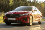 Skoda Octavia Gama RS RS Turismo Rojo Velvet Metalizado Exterior Frontal-Lateral 5 puertas
