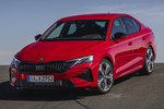 Skoda Octavia Gama RS RS Turismo Rojo Velvet Metalizado Exterior Frontal-Lateral 5 puertas