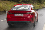 Skoda Octavia Gama RS RS Turismo Rojo Velvet Metalizado Exterior Posterior-Lateral 5 puertas