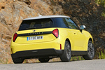 MINI MINI Cooper SE el&eacute;ctrico Cooper SE Classic Turismo Sunny Side Yellow Exterior Posterior-Lateral 3 puertas