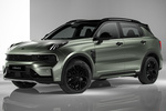 LYNK&CO 01 Gama 01 Plug-in Hybrid Gama 01 Plug-in Hybrid Todo terreno Mineral Green Exterior Frontal-Lateral 5 puertas
