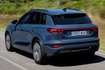 Audi Q6 Q6 e-tron quattro Black line Todo terreno Azul Ascari Metalizado Exterior Lateral-Posterior 5 puertas