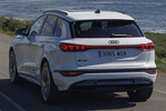 Audi Q6 SQ6 e-tron quattro SQ6 e-tron Todo terreno Blanco Glaciar metalizado Exterior Lateral-Posterior 5 puertas