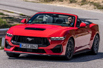 Ford Mustang GT Convertible GT Convertible Descapotable Race Red Exterior Frontal-Lateral 2 puertas