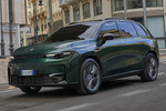 Leapmotor C10 El&eacute;ctrico AM 24 Design Todo terreno Glazed Green Exterior Frontal-Lateral 5 puertas