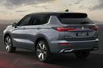 Mitsubishi Outlander PHEV 4WD First Edition PHEV Todo terreno Gris Moonstone con Techo Negro Exterior Lateral-Posterior 5 puertas