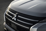 Mitsubishi Outlander PHEV 4WD First Edition PHEV Todo terreno Gris Moonstone con Techo Negro Exterior Frontal 5 puertas