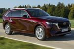 Mazda CX-80 E-Skyactiv PHEV AWD Homura Plus PHEV Todo terreno Artisan Red Exterior Lateral-Frontal 5 puertas
