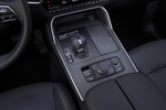 Mazda CX-80 E-Skyactiv PHEV AWD Homura Plus PHEV Todo terreno Interior Consola Central 5 puertas