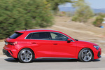 Audi A3 35 TFSI MHEV S tronic S line Sportback Turismo Progressive Red Exterior Lateral 5 puertas