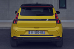 Renault 5 E-Tech 110 kW (150 CV) 52 kWh iconic Cinq Turismo Amarillo Pop! con Techo Negro Exterior Posterior 5 puertas