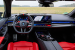 BMW Serie 5 M5 M5 con Cuero Merino Negro/Rojo Turismo Interior Salpicadero 5 puertas