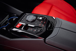 BMW Serie 5 M5 M5 con Cuero Merino Negro/Rojo Turismo Interior Consola Central 5 puertas