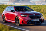 BMW Serie 5 M5 Touring M5 Touring Turismo familiar Dragon Fire Red Exterior Lateral-Frontal 5 puertas