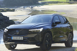 Volvo XC60 T6 AWD Black Edition Todo terreno Exterior Frontal-Lateral 5 puertas
