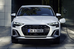 Audi A3 allstreet 40 TFSI e allstreet TFSI e Turismo Blanco Glaciar metalizado Exterior Toma de recarga 5 puertas