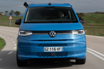 Volkswagen T7 2.0 TDI 110 kW (150 CV) DSG California Ocean Veh&iacute;culo comercial Medium Blue Metallic Exterior Frontal 5 puertas