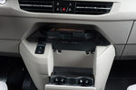 Volkswagen T7 2.0 TDI 110 kW (150 CV) DSG California Ocean Veh&iacute;culo comercial Interior Consola Central 5 puertas