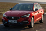 SEAT Le&oacute;n eHybrid FR eHybrid Sportstourer Turismo familiar Rojo Deseo Exterior Frontal-Lateral 5 puertas