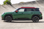 MINI Aceman John Cooper Works John Cooper Works Turismo British Racing Green Exterior Lateral 5 puertas