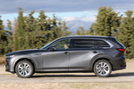 Mazda CX-80 E-Skyactiv PHEV AWD Takumi Plus PHEV Todo terreno Machine Grey Exterior Lateral 5 puertas