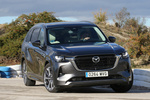 Mazda CX-80 E-Skyactiv PHEV AWD Takumi Plus PHEV Todo terreno Machine Grey Exterior Lateral-Frontal 5 puertas