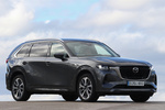 Mazda CX-80 E-Skyactiv PHEV AWD Takumi Plus PHEV Todo terreno Machine Grey Exterior Lateral-Frontal 5 puertas
