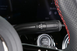 Mercedes-Benz CLA CLA 200 d Coup&eacute; AMG Line Coup&eacute; Turismo Interior Palanca de Cambios 4 puertas