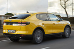 Ford Capri Gama Capri Premium Todo terreno Vivid Yellow Exterior Posterior-Lateral 5 puertas