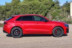 Audi Q8 60 TFSIe quattro Black line TFSIe Todo terreno Rojo Chilli Metalizado Exterior Lateral 5 puertas