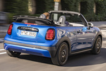 MINI MINI Cooper S Cabrio Cooper S Favoured Cabrio Descapotable Icy Sunshine Blue Exterior Posterior-Lateral 3 puertas