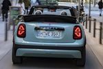 MINI MINI Cooper S Cabrio Cooper S Favoured Cabrio Descapotable Ocean Wave Green Exterior Posterior 3 puertas