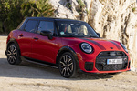 MINI MINI John Cooper Works John Cooper Works Turismo Chili Red con Techo Negro Exterior Lateral-Frontal 3 puertas