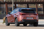 Lexus UX 300h F Sport+ 300h Todo terreno Cooper Petra Bitono Exterior Lateral-Posterior 5 puertas