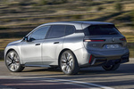 BMW iX iX xDrive60 iX xDrive60 Todo terreno Frozen Pure Grey Exterior Lateral-Posterior 5 puertas