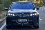 BMW iX M70 xDrive M70 xDrive Todo terreno Tasanitblau Exterior Frontal 5 puertas
