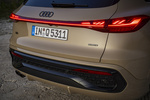 Audi Q5 Gama Q5 Black line Todo terreno Sakhir Gold Metallic Exterior Pilotos 5 puertas