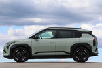 KIA EV3 Long Range GT-line Todo terreno Aventurine Green Exterior Lateral 5 puertas