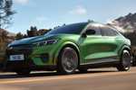 Ford Mustang Mach-E GT (2025) Mach-E GT (2025) Todo terreno Verde Eruption Exterior Frontal-Lateral 5 puertas