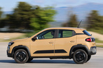Dacia Spring Electric 65 (48 kW) Extreme Todo terreno Beige Safari Exterior Lateral 5 puertas