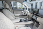 Genesis GV60 Gama GV60 Gama GV60 con Interior Dark Gray / Glacier White Todo terreno Interior Salpicadero 5 puertas
