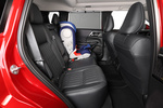 Mitsubishi Outlander PHEV 4WD Kaiteki+ PHEV Todo terreno Interior Silla infantil 5 puertas