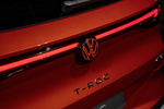 Volkswagen T-Roc Gama T-Roc eTSI Style eTSI Todo terreno Flamed Red Metallic Exterior Pilotos 5 puertas