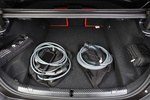 BMW Serie 5 M5 M5 con Cuero Merino Negro/Rojo Turismo Interior Cable de carga 5 puertas