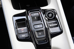 Honda Prelude e:HEV Advance con Cuero Blanco y Azul Coup&eacute; Interior Consola Central 3 puertas
