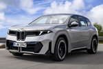 BMW iX3 50 xDrive 50 xDrive Todo terreno Spacesilver Metallic Exterior Frontal-Lateral 5 puertas