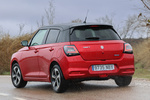 Suzuki Swift 1.2 CVT Mild Hybrid S3 CVT Turismo Rojo Burning Perlado con Techo Negro Exterior Lateral-Posterior 5 puertas
